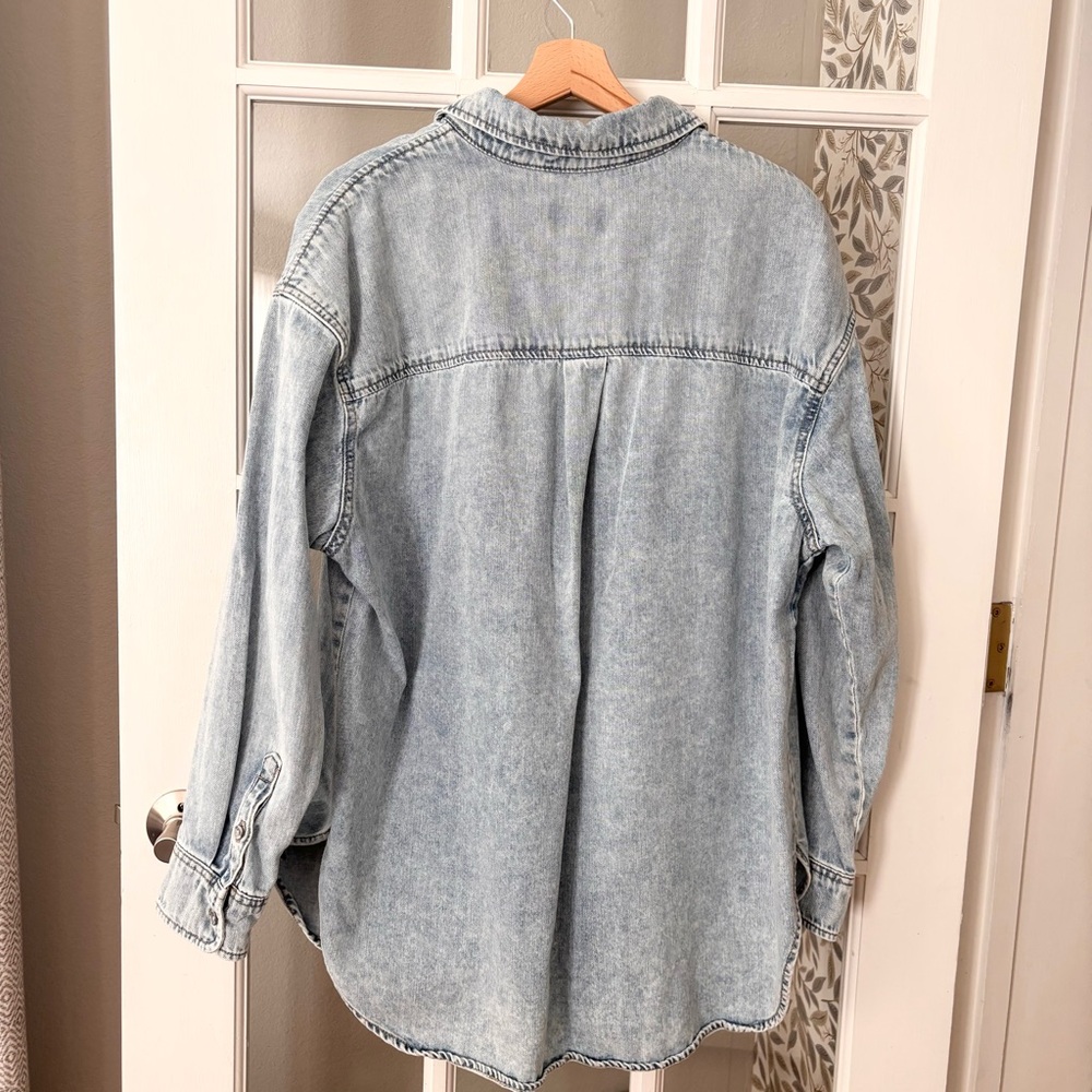 ☀️UNIVERSAL THREAD Washed Denim Shacket Sz XL NWOT - Picture 6 of 10
